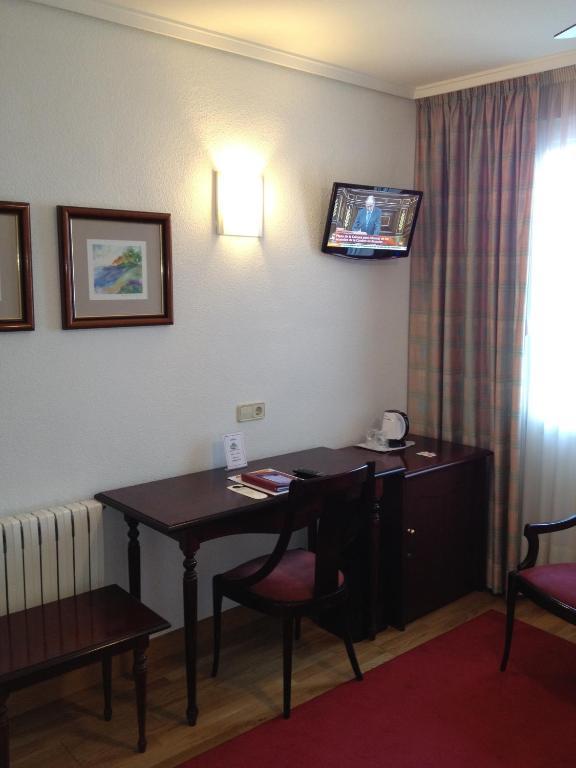 Hostal Navarra Pamplona Zimmer foto