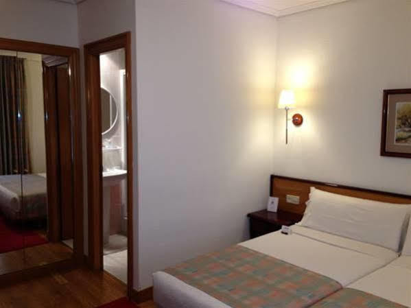 Hostal Navarra Pamplona Exterior foto